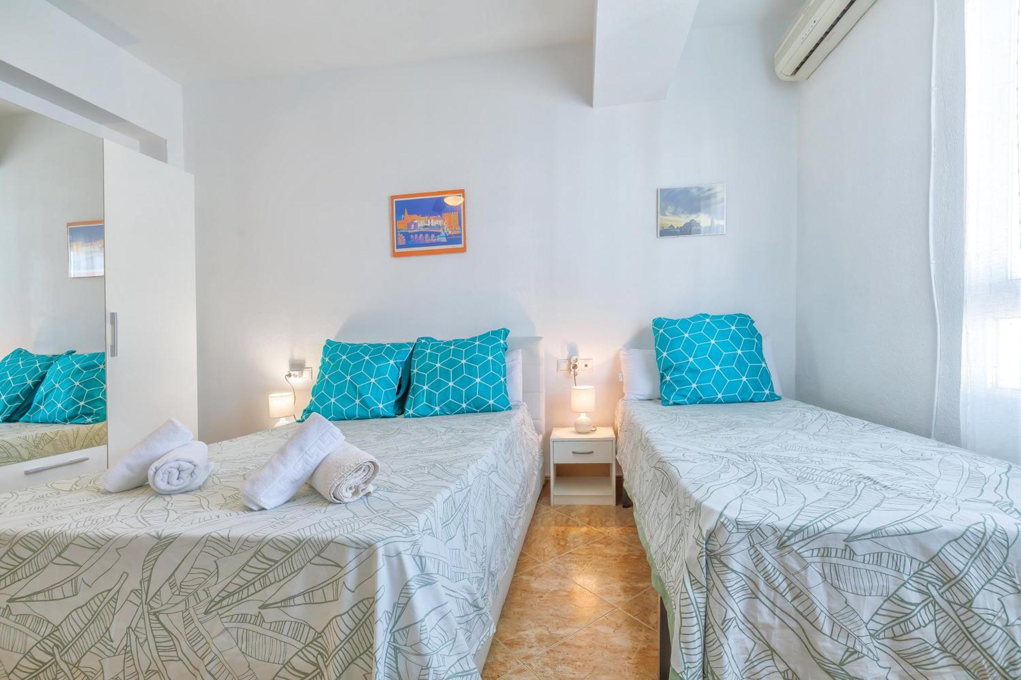 Damasco, amplio apartamento cercano al centro Cordova Esterno foto